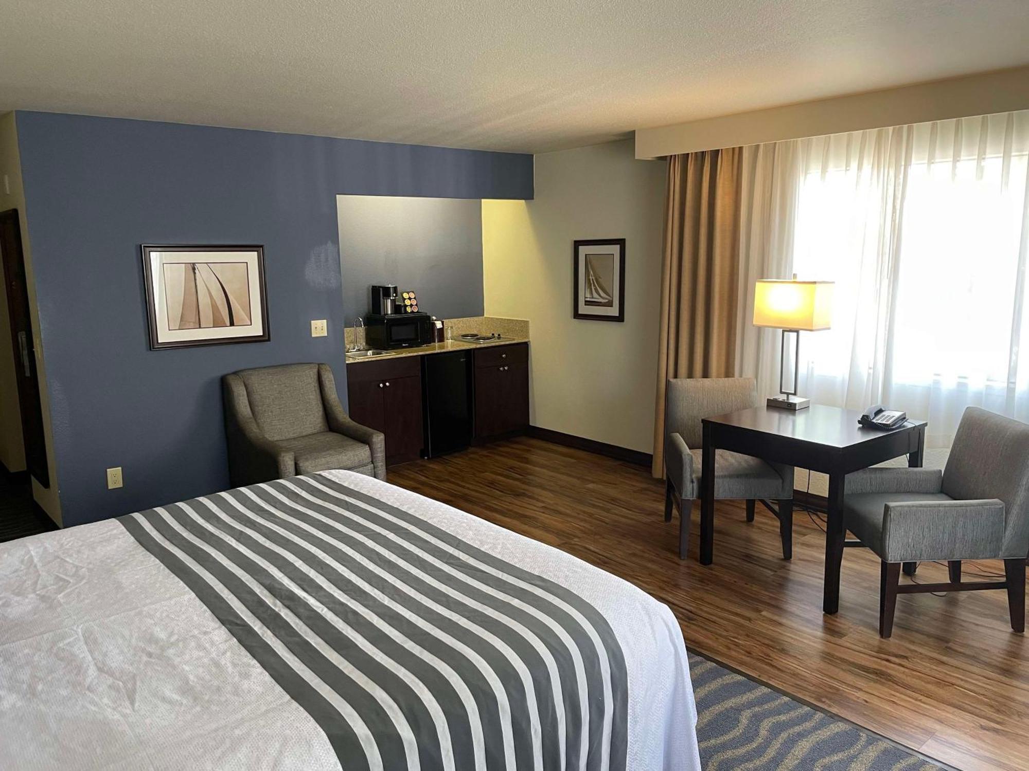 Western Harbor 3* Edmonds